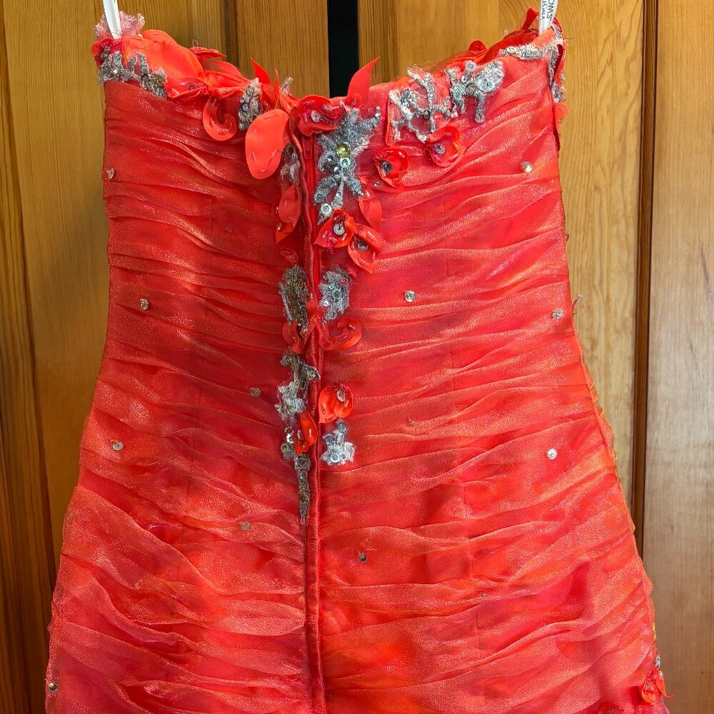Tony Bowls Le Gala Strapless/One Shoulder/Or with Straps Formal/Prom Dress - Picture 6 of 16